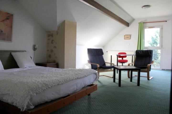 Hotel Restaurant Du Mee Le Mée-sur-Seine Rom bilde